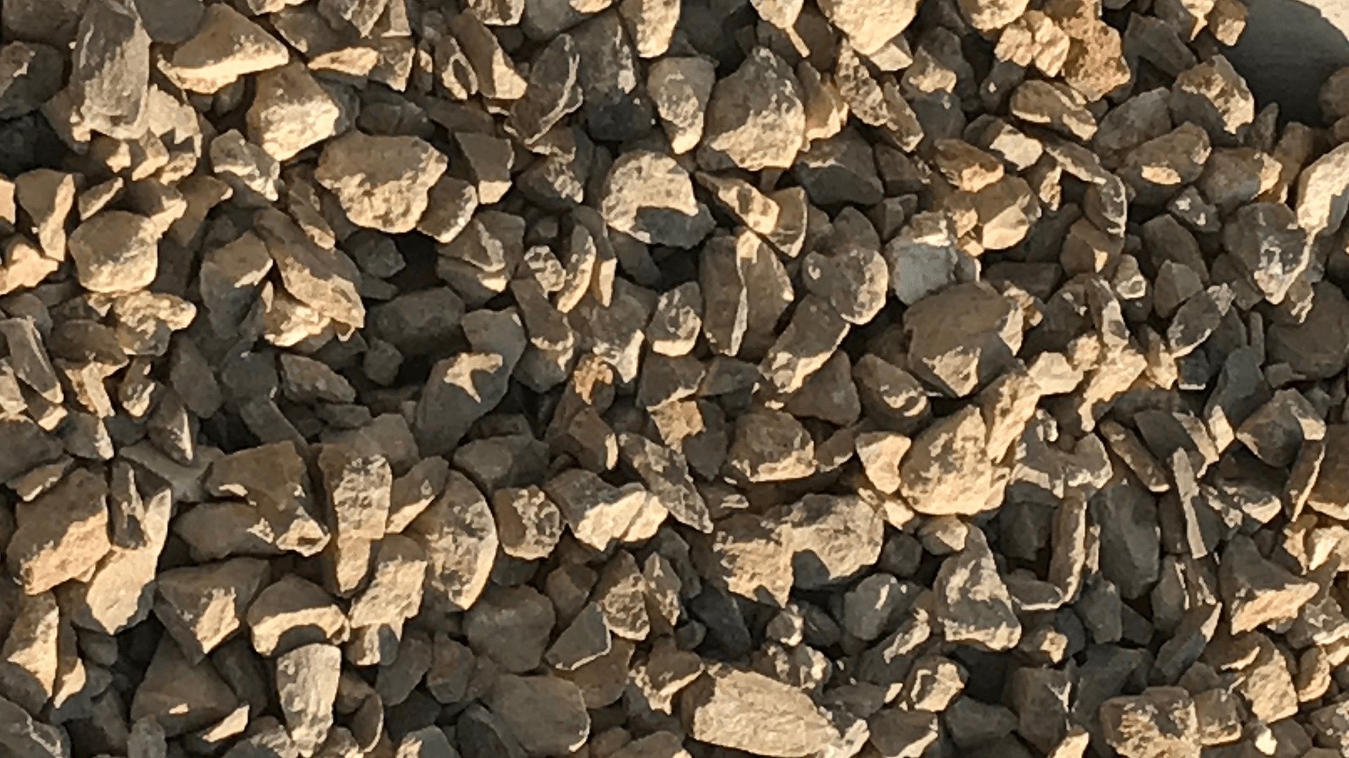 Bark Brown Dry - Cobbles & Boulders
