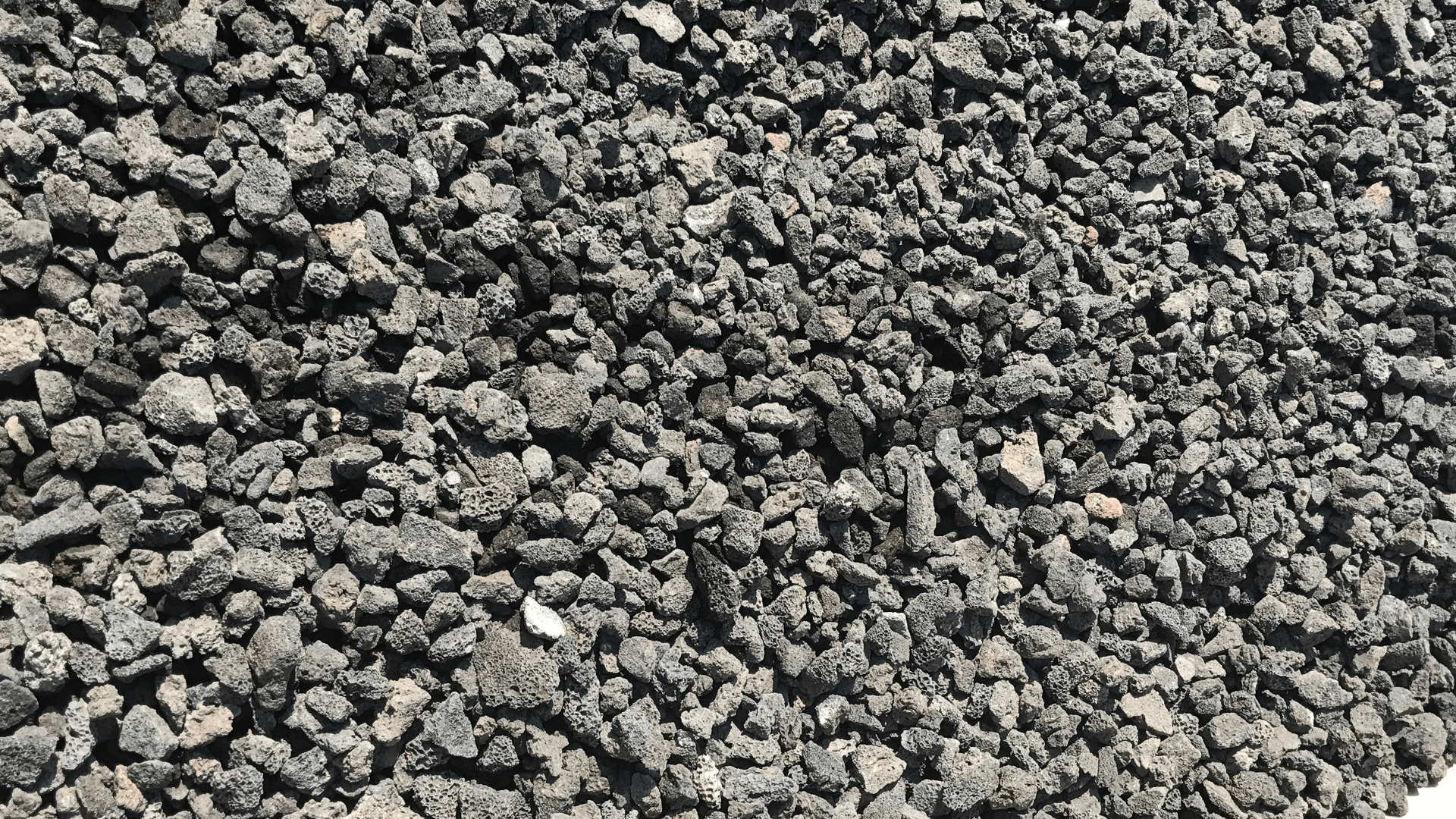 Black Lava Dry - Cobbles & Boulders