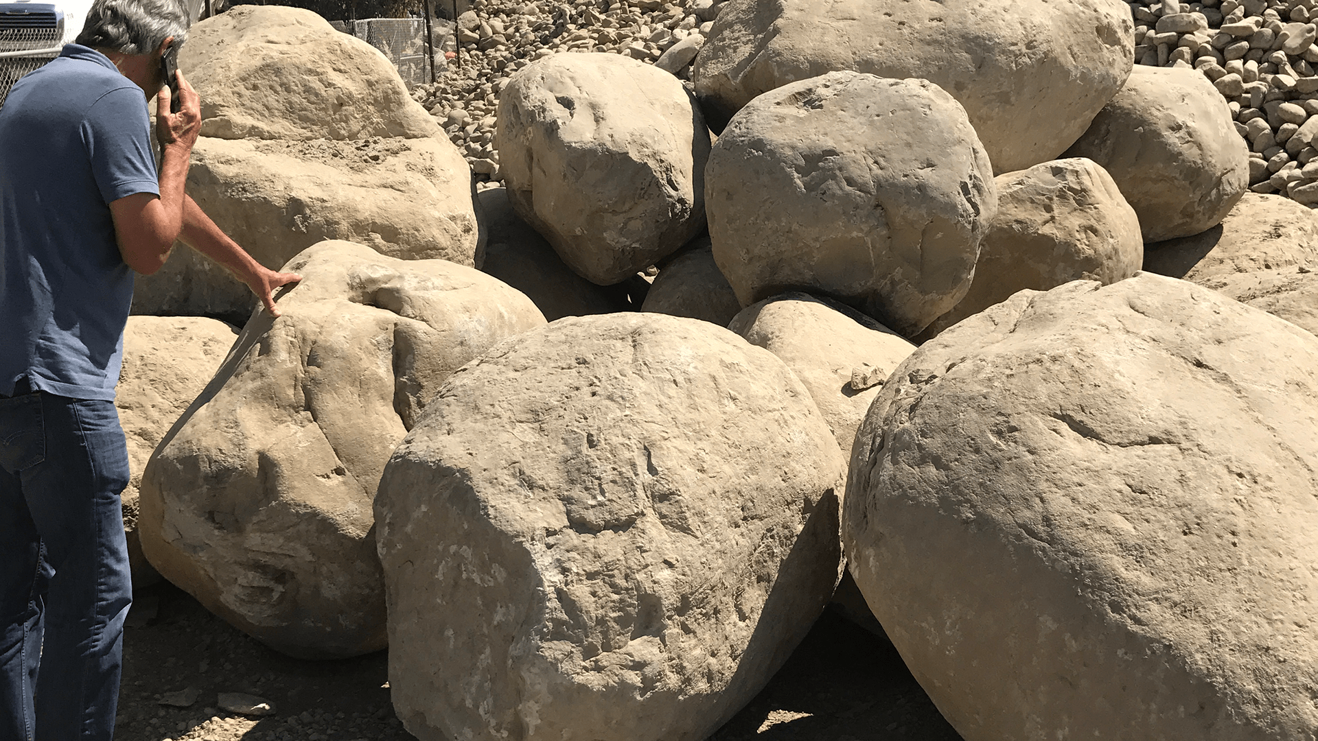 Malibu Boulders - Cobbles & Boulders