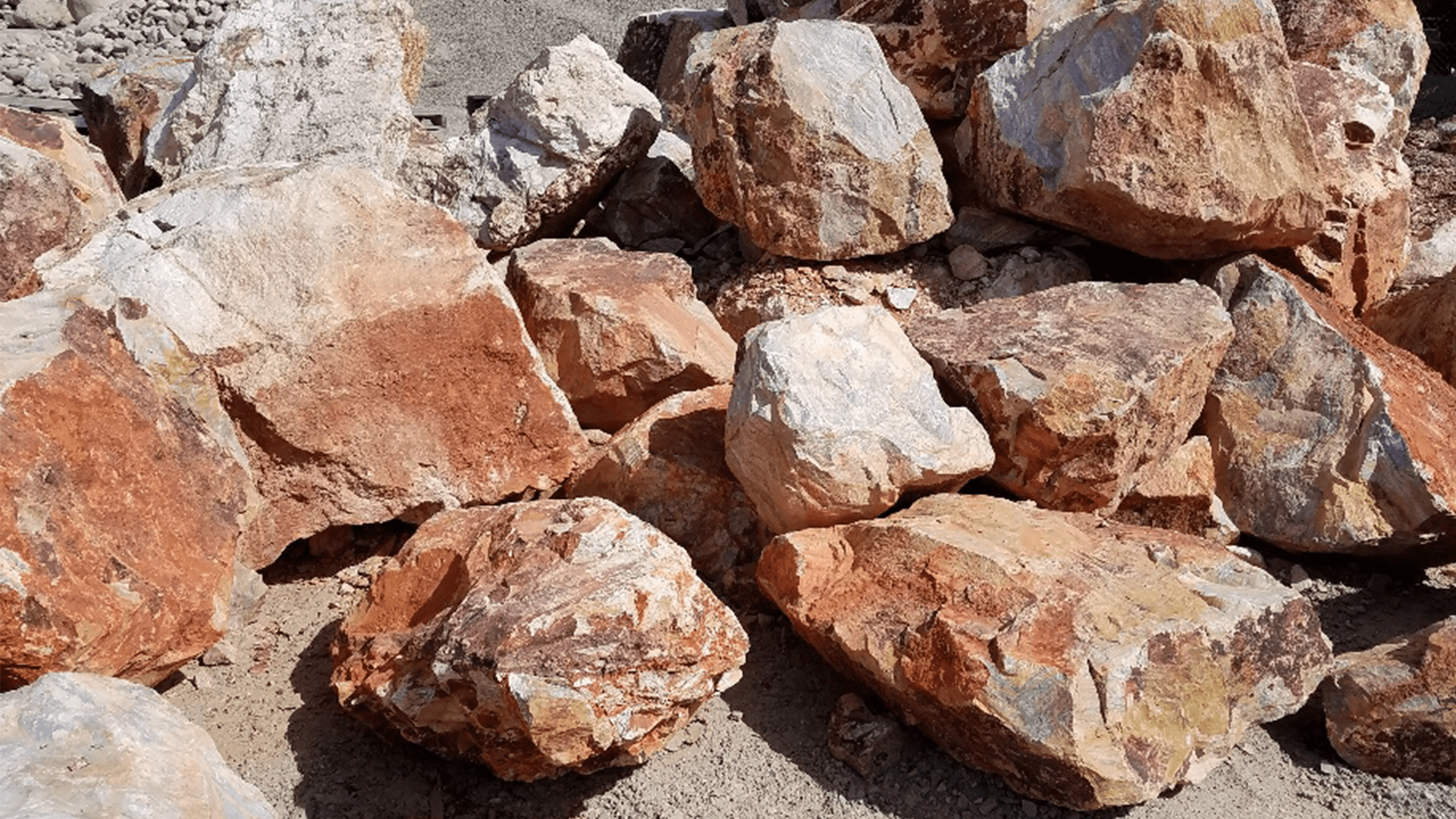 Mojave Boulders - Cobbles & Boulders