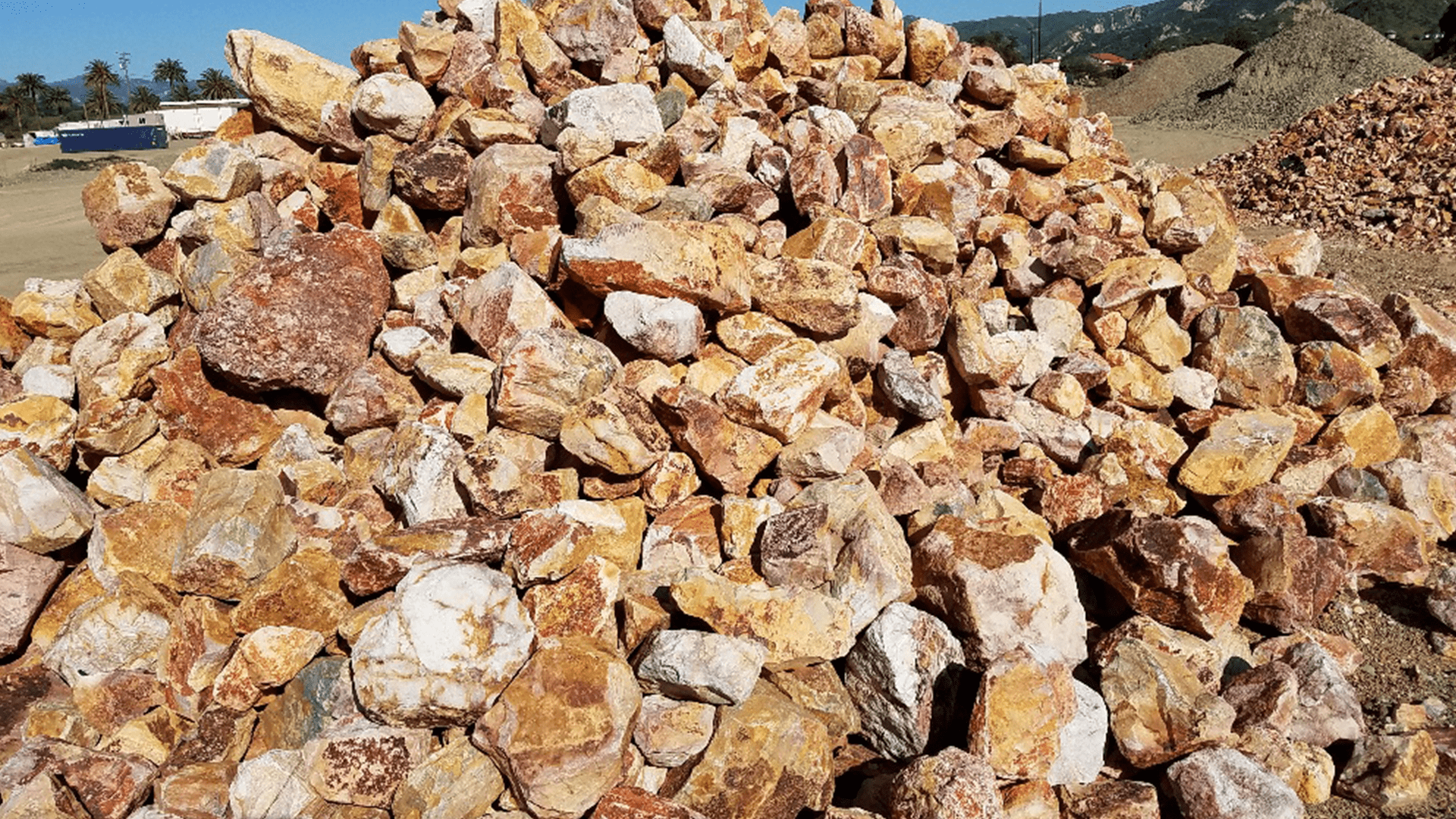 Mojave Red 12x18 Inch - Cobbles & Boulders